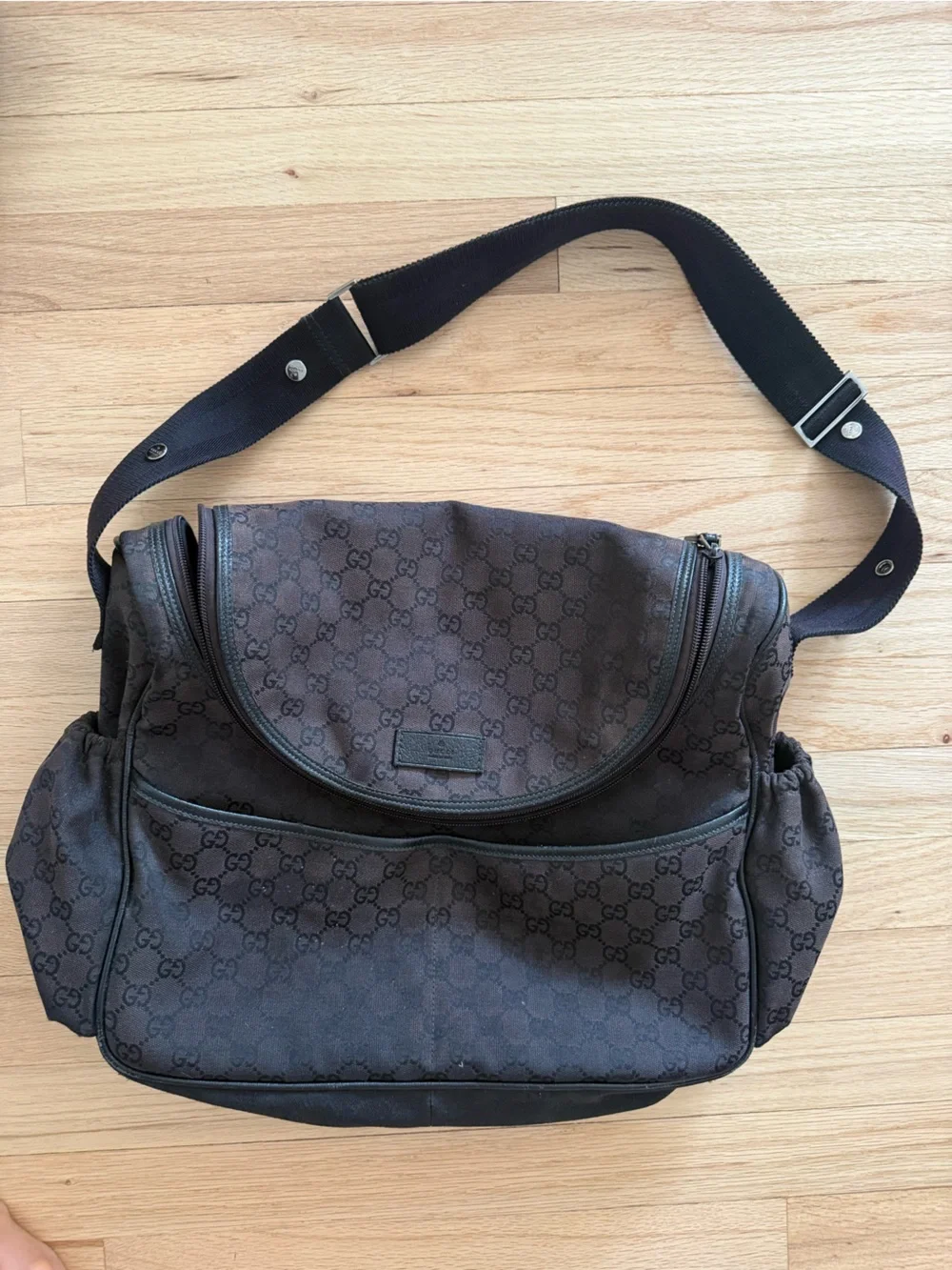 Authentic Gucci Original GG Monogram Canvas Diaper bag/ Baby bag + Changing Mat